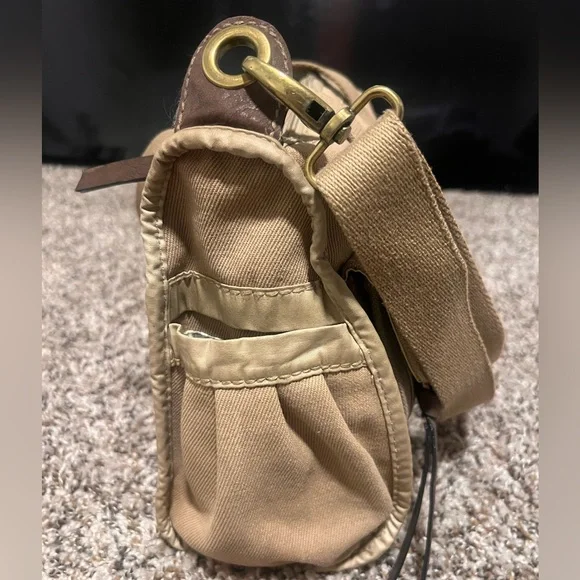 Fossil 1954 Long Live Vintage Crossbody Canvas & Leather Messenger Bag, Charm - Picture 6 of 8